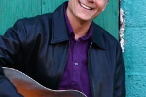Russ Barenberg is a guitarist in the bluegrass progressive tradition